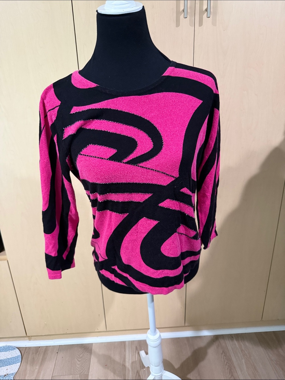 Peter Nygard Hot Pink and Black Abstract Long Sleeve Top